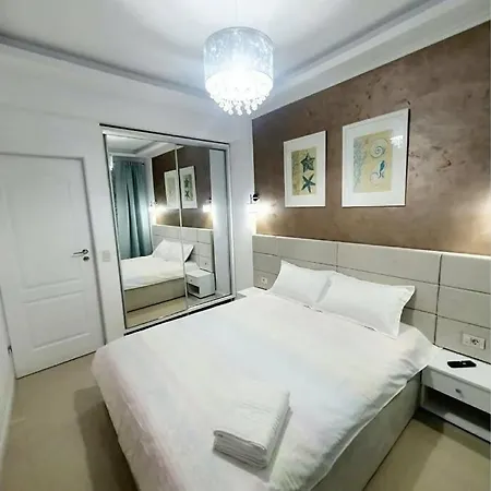 Unique Luxury Apartament Daire Navodari